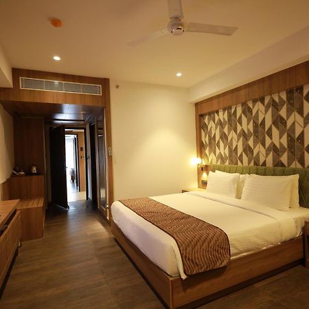 Mandarin Sky Hotel Kannur ภายนอก รูปภาพ