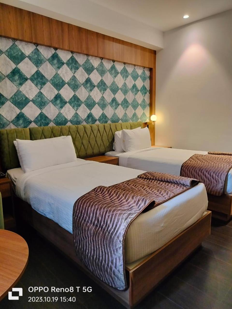 Mandarin Sky Hotel Kannur ภายนอก รูปภาพ