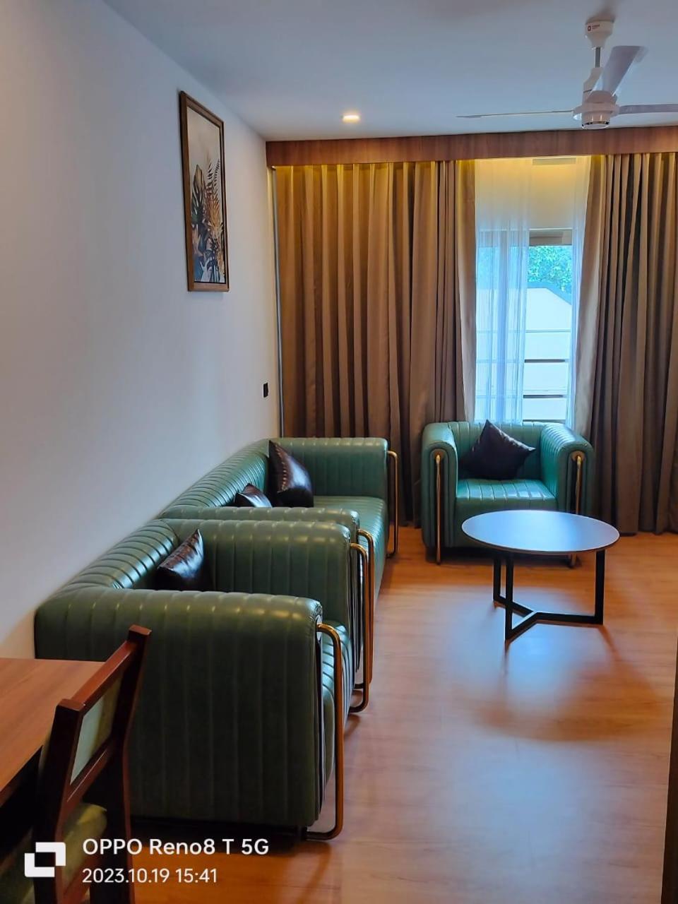 Mandarin Sky Hotel Kannur ภายนอก รูปภาพ