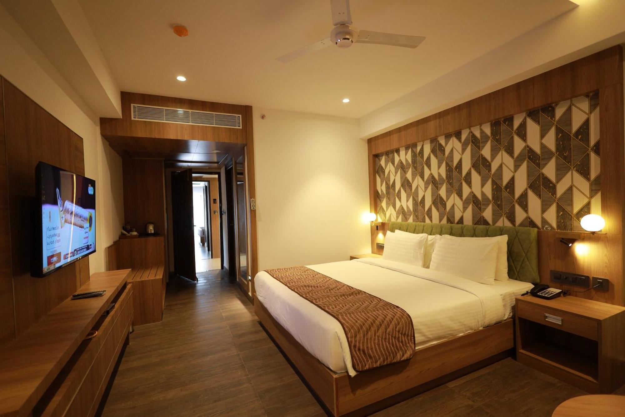 Mandarin Sky Hotel Kannur ภายนอก รูปภาพ