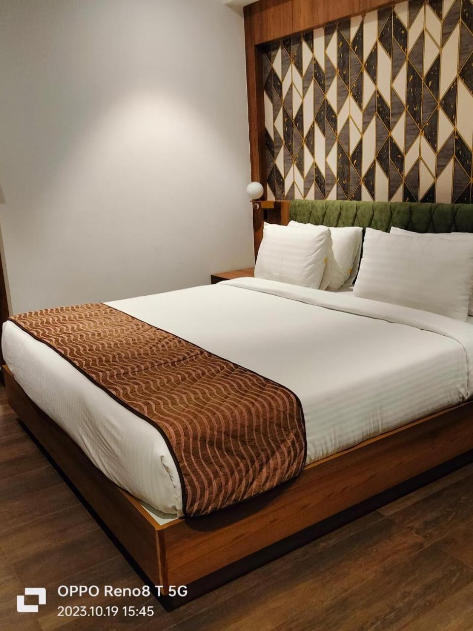Mandarin Sky Hotel Kannur ภายนอก รูปภาพ